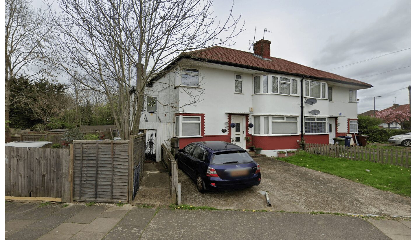 Shaftesbury avenue, South Harrow, HA20AN